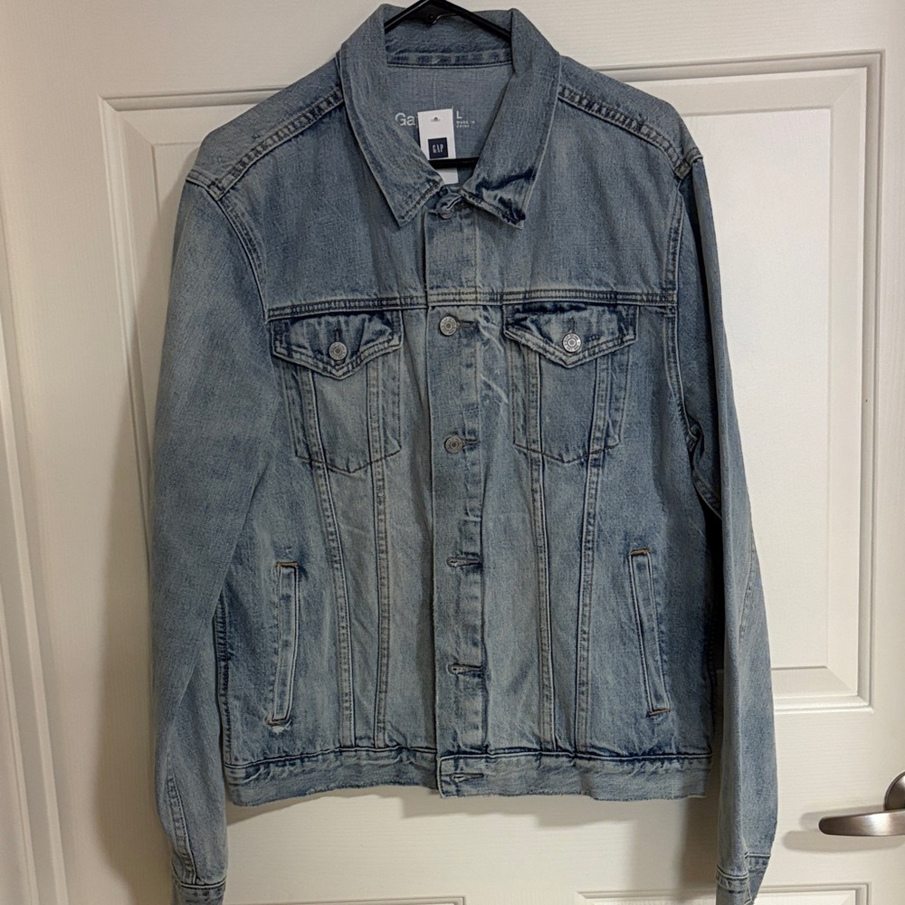 GAP Men's Light Blue Denim Jacket